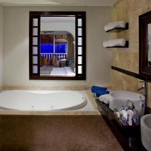 Deluxe Junior Suite Pool Access Only 13 years old